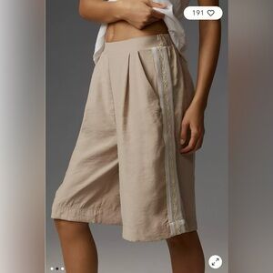Anthropologie Light Sand Women's Bermudas With Lace Detail On Side